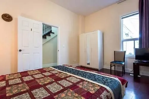 Pensión Lili Garden